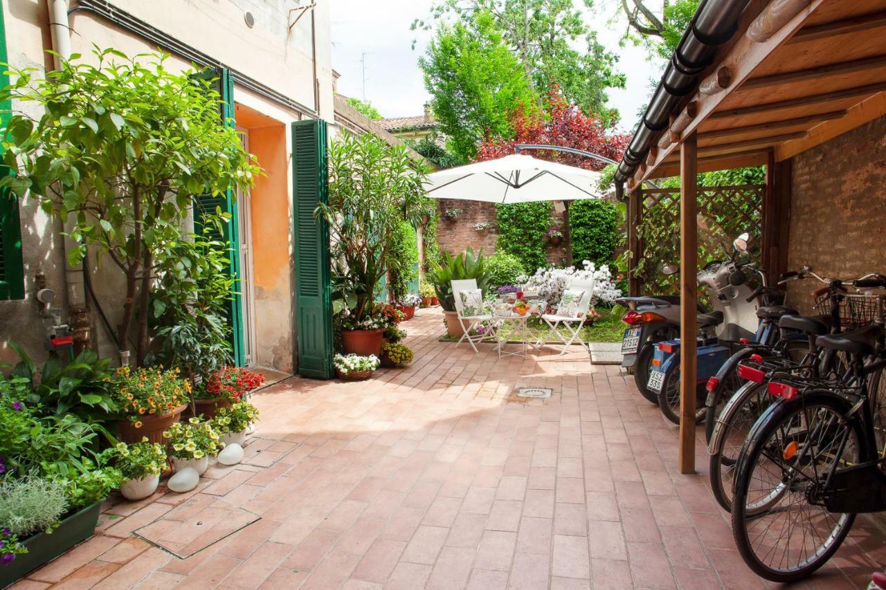 Un'Oasi Di Pace Lägenhet Ferrara Exteriör bild